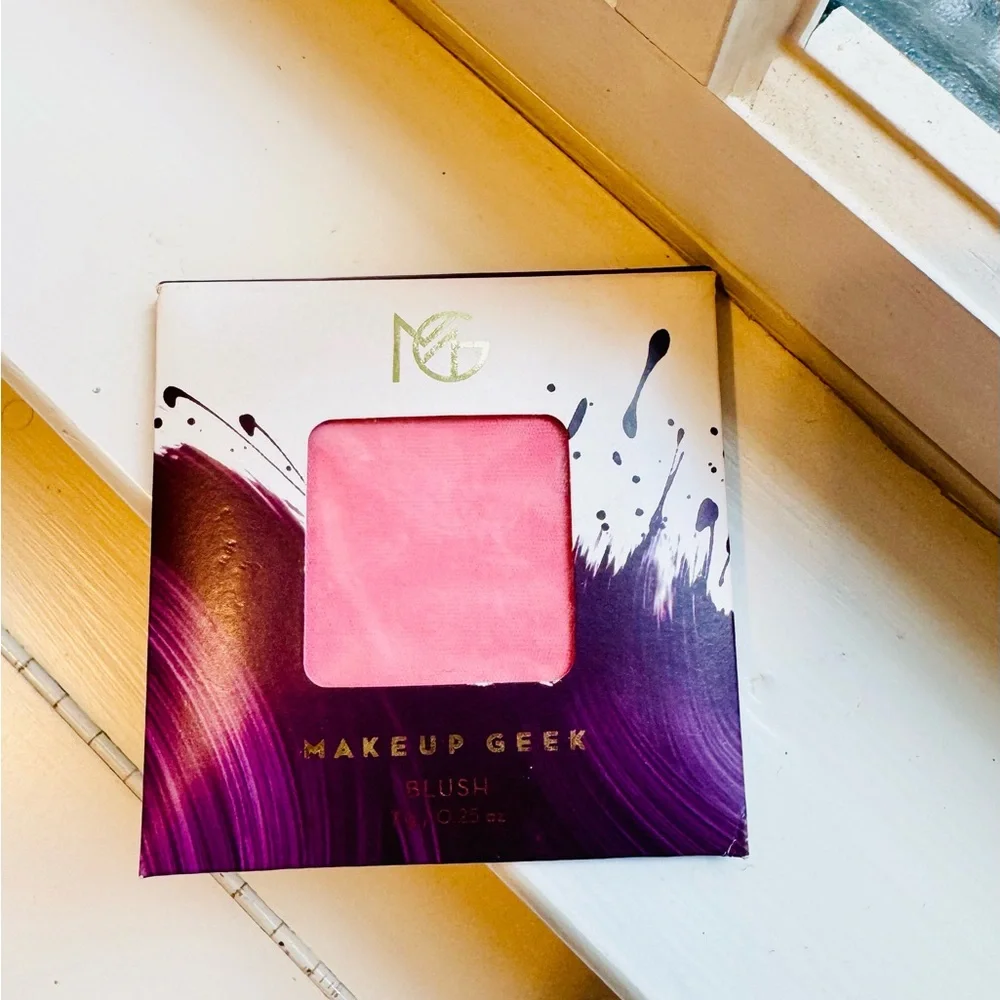 Makeup Geek Matte BARBIE Pink blush PASSION NIB